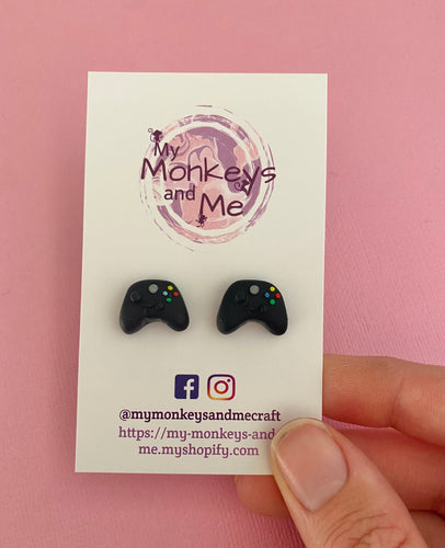 Game controller studs