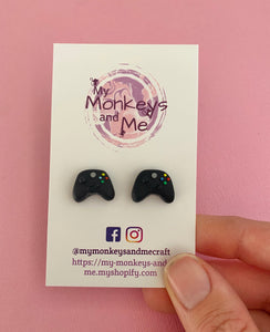 Game controller studs
