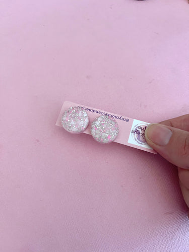 Pastel Chardonnay studs