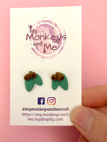 Gum nut studs